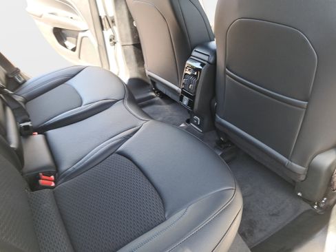 New 2026 Jeep Compass Latitude image 11