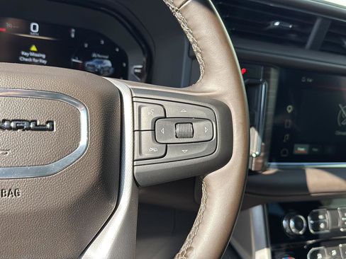 Used 2023 GMC Yukon Denali image 19