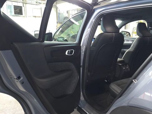 Certified 2023 Volvo XC40 Recharge Ultimate image 15