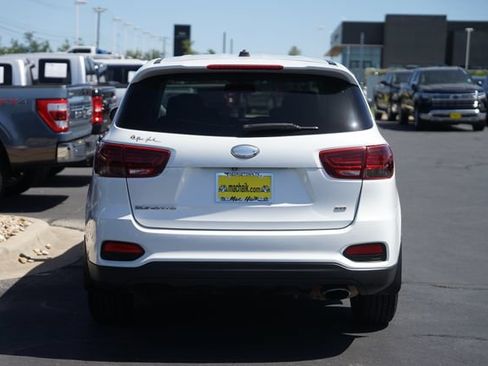 Used 2019 Kia Sorento FWD image 7