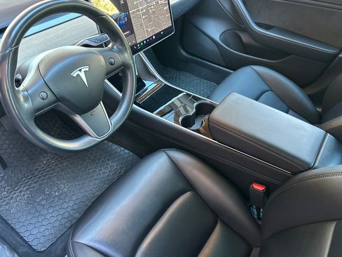 Used 2018 Tesla Model 3 Long Range image 11