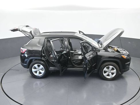 Used 2018 Jeep Compass Latitude w/ Popular Equipment Group AWD/4WD image 71