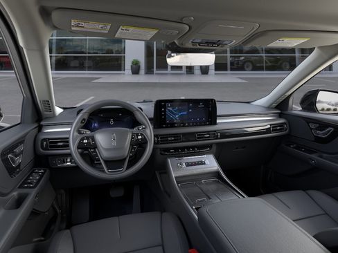 Used 2026 Lincoln Aviator AWD image 9