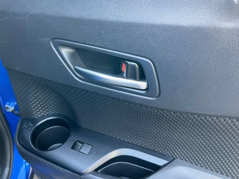 Used 2021 Toyota C-HR XLE FWD image 46