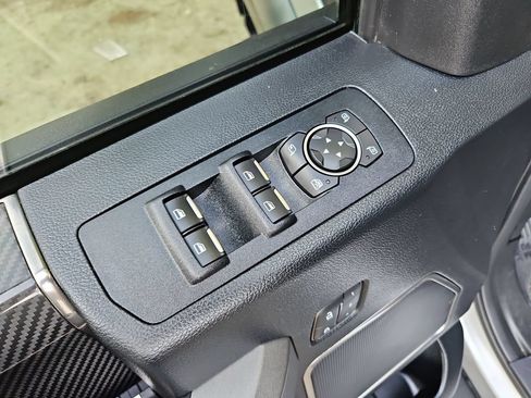 Used 2019 Ford F150 Raptor w/ Equipment Group 802A Luxury AWD/4WD image 30