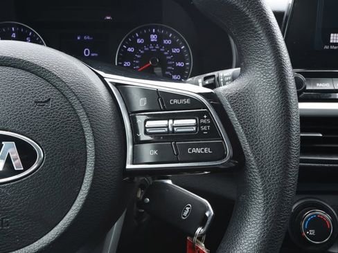 Used 2020 Kia Forte LXS FWD image 14
