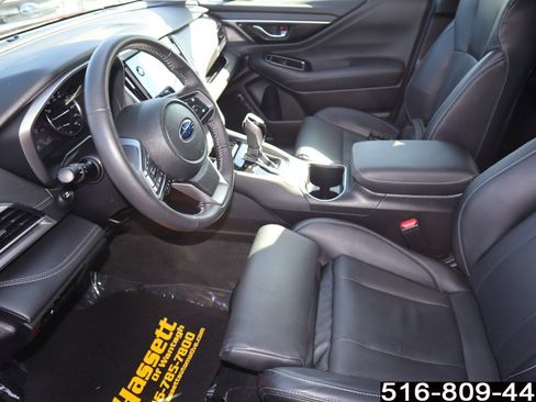 Used 2023 Subaru Outback Limited image 15