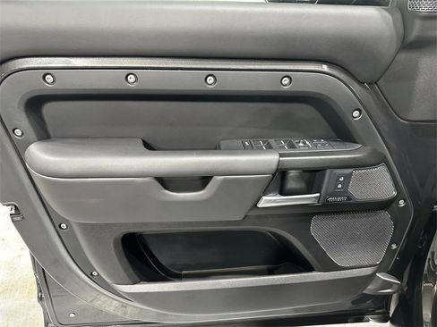 Used 2023 Land Rover Defender 110 Carpathian Edition image 17