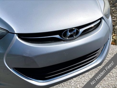Used 2013 Hyundai Elantra GLS FWD image 24