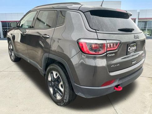 Used 2018 Jeep Compass Trailhawk w/ Leather Interior Group AWD/4WD image 6