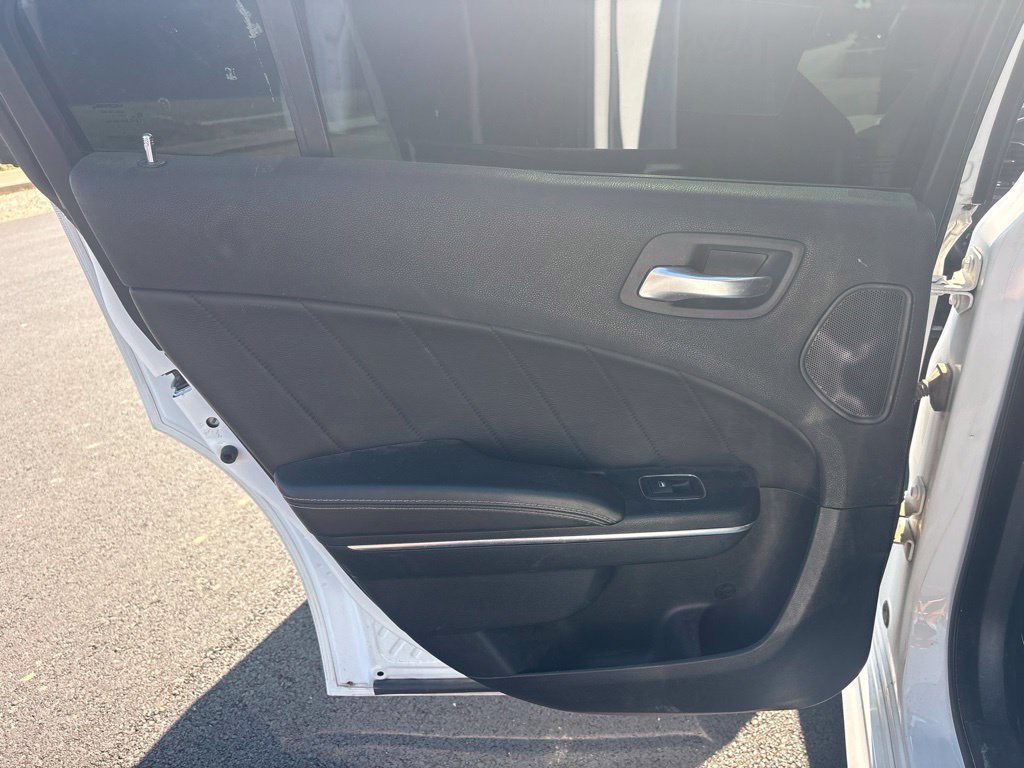 Used 2017 Dodge Charger SRT w/ Harman/Kardon Audio Group RWD image 23