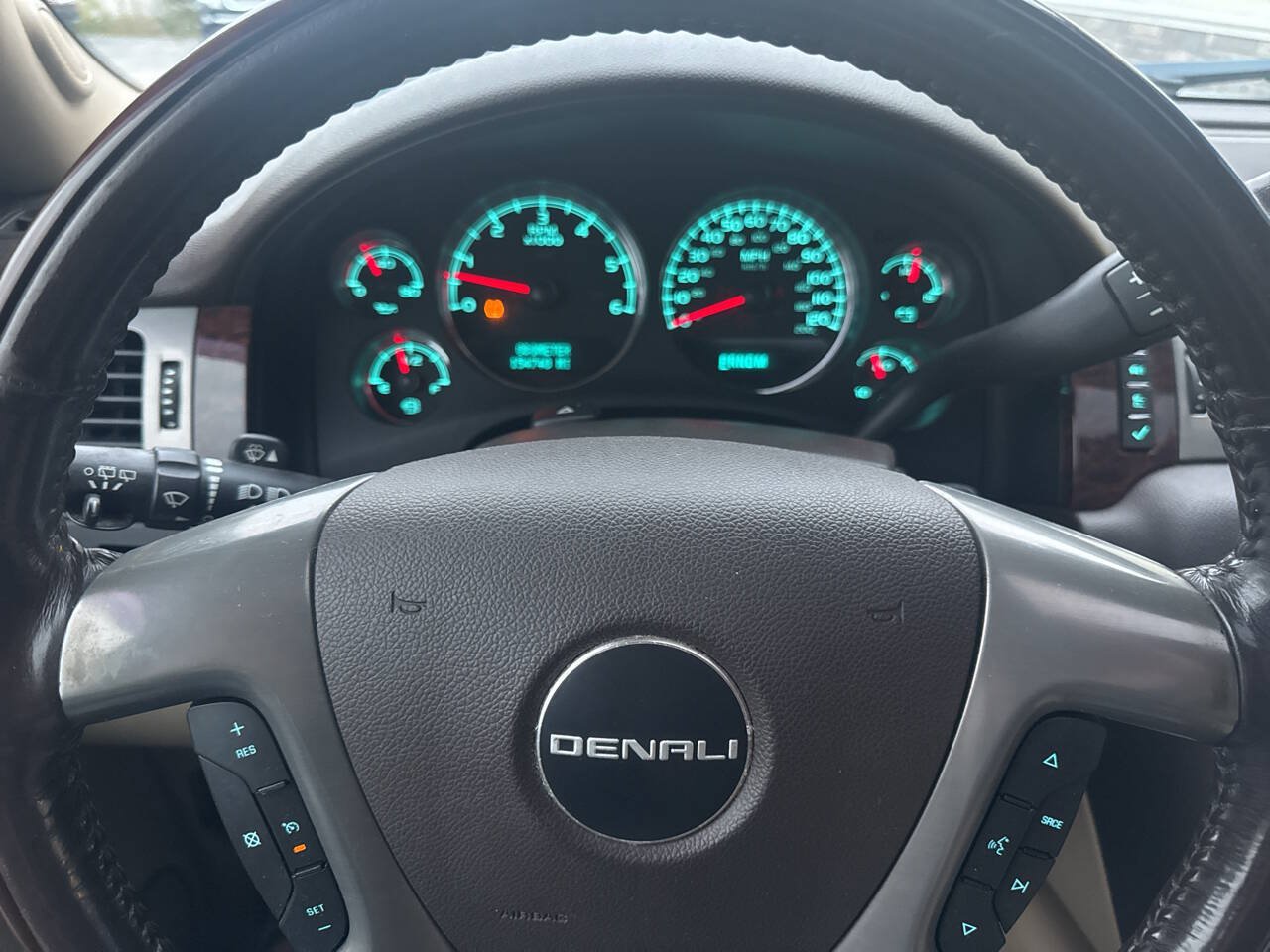 Used 2008 GMC Yukon XL Denali AWD/4WD image 24