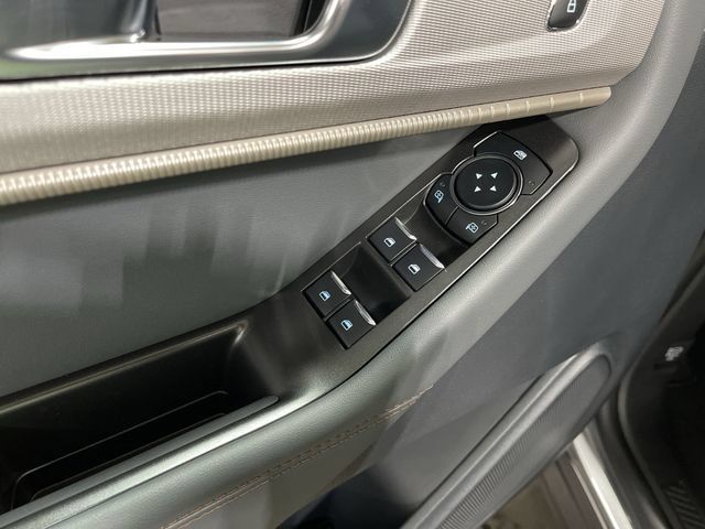 Used 2026 Ford Explorer Active w/ Active Comfort Package AWD/4WD image 19