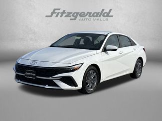 Used 2024 Hyundai Elantra SEL video 2