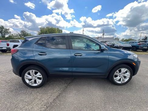 Used 2024 Buick Encore GX Preferred w/ Comfort Package FWD image 4
