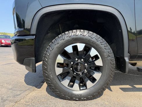 Used 2020 Chevrolet Silverado 2500 Custom w/ Custom Convenience Package AWD/4WD image 10