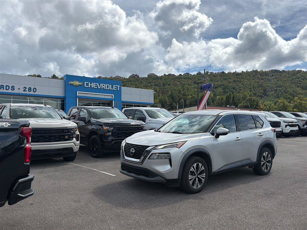 Used 2021 Nissan Rogue SV AWD/4WD image 1