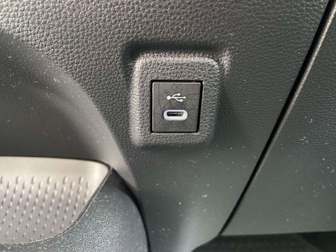 Used 2025 Toyota Corolla SE FWD image 25
