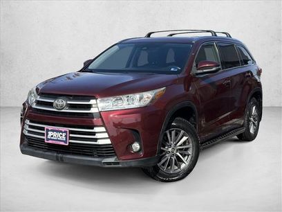 Used 2017 Toyota Highlander XLE