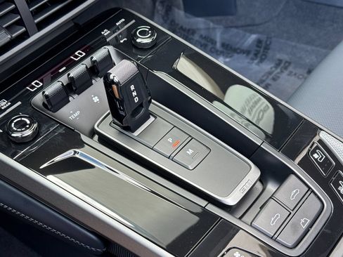Certified 2026 Porsche 911 Carrera T RWD image 23