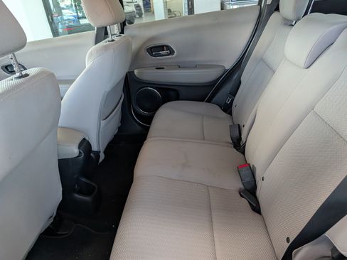 Used 2016 Honda HR-V EX image 6