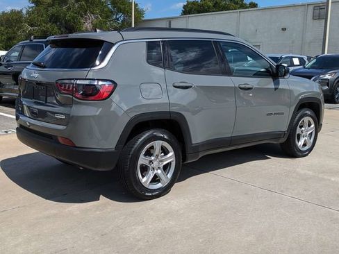 Used 2024 Jeep Compass Latitude w/ Altitude Special Edition AWD/4WD image 6