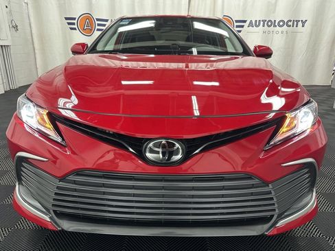Used 2023 Toyota Camry LE AWD/4WD image 5
