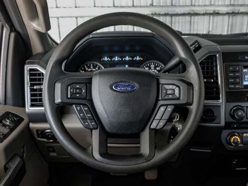 Used 2016 Ford F150 XLT RWD image 15