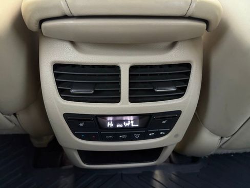 Used 2017 Acura MDX SH-AWD w/ Advance Package image 16