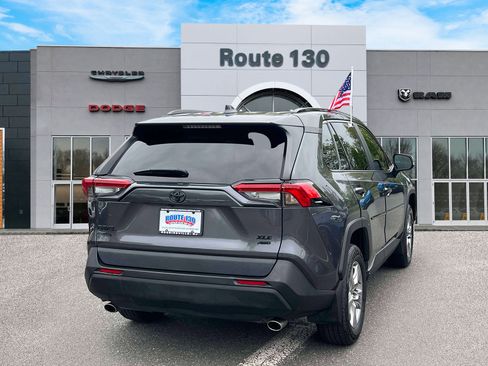Used 2023 Toyota RAV4 XLE AWD/4WD image 4