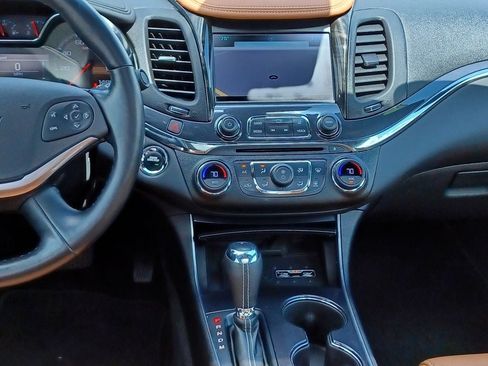 Used 2016 Chevrolet Impala LTZ w/ Enhanced Convenience Package FWD image 33