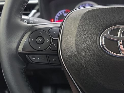 Used 2022 Toyota Corolla Cross LE AWD/4WD image 17