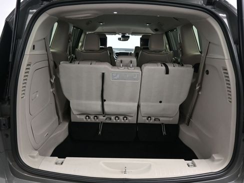 Used 2020 Chrysler Pacifica Limited w/ Advanced Safetytec Group FWD image 61
