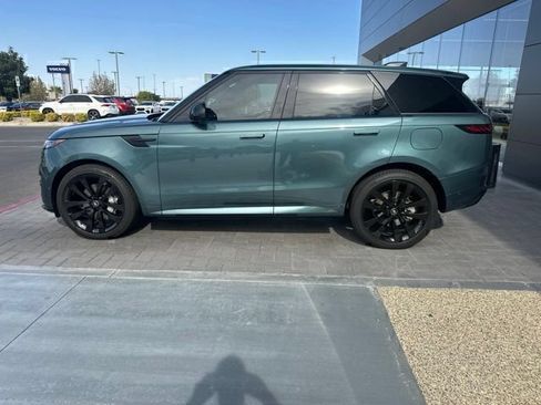 Used 2025 Land Rover Range Rover Sport Dynamic SE AWD/4WD image 8