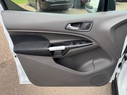 Used 2022 Ford Transit Connect XLT FWD image 16