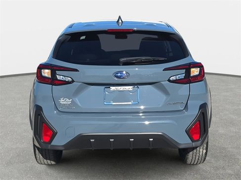 Used 2024 Subaru Crosstrek 2.0i w/ Crosstrek Mirror Package image 6