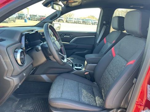 Used 2026 Chevrolet Colorado Z71 AWD/4WD image 15