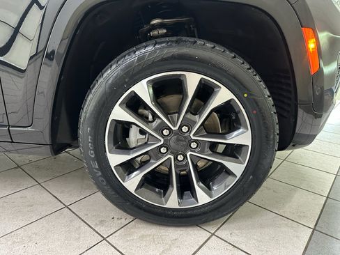 Used 2021 Jeep Grand Cherokee L Overland w/ Advanced Protech Group III AWD/4WD image 14