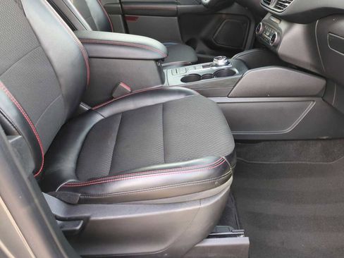 Used 2024 Ford Escape ST-Line image 27