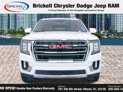 Used 2024 GMC Yukon XL SLT RWD image 3