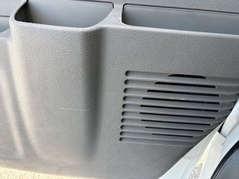 Used 2025 Chevrolet Express 3500 LS RWD image 16