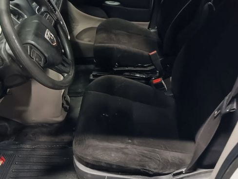 Used 2014 RAM C/V Tradesman image 8