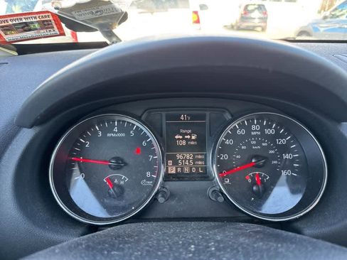 Used 2013 Nissan Rogue S image 18