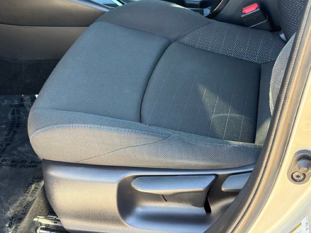 Used 2021 Toyota Corolla SE FWD image 17