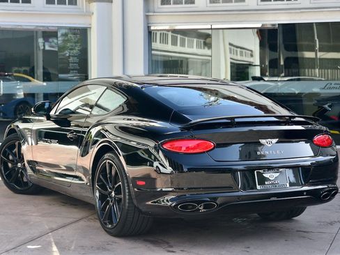 Used 2023 Bentley Continental GT Azure image 3