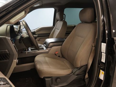 Used 2018 Ford F150 XLT w/ Trailer Tow Package image 3