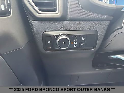 Used 2025 Ford Bronco Sport Outer Banks w/ Outer Banks Tech Package+ image 17