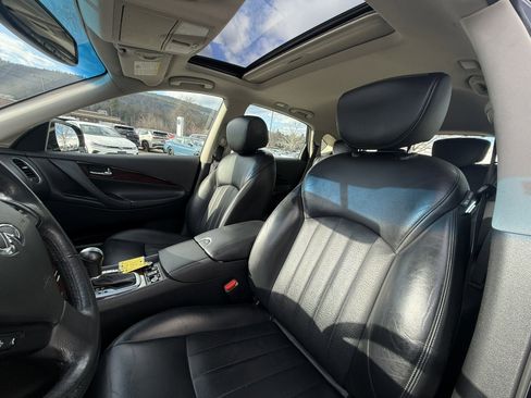 Used 2017 INFINITI QX50 AWD w/ Deluxe Touring Package image 11