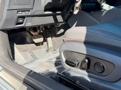 New 2025 Lexus ES 350 w/ Premium Package image 14