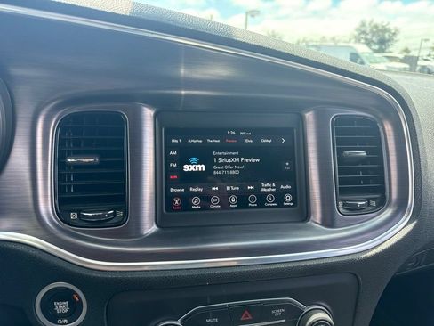 Used 2018 Dodge Charger SXT w/ Blacktop Package RWD image 6